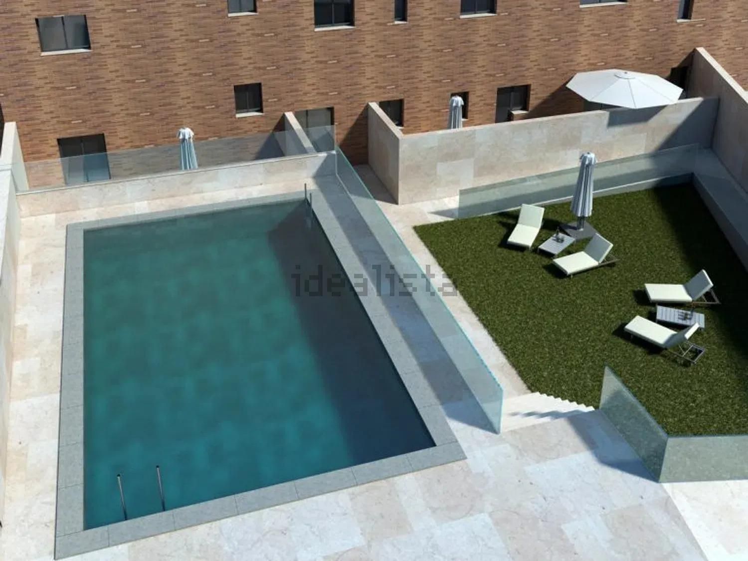 Piscina de Pis en venda en Ciudad Real Capital amb Aire condicionat, Calefacció i Traster
