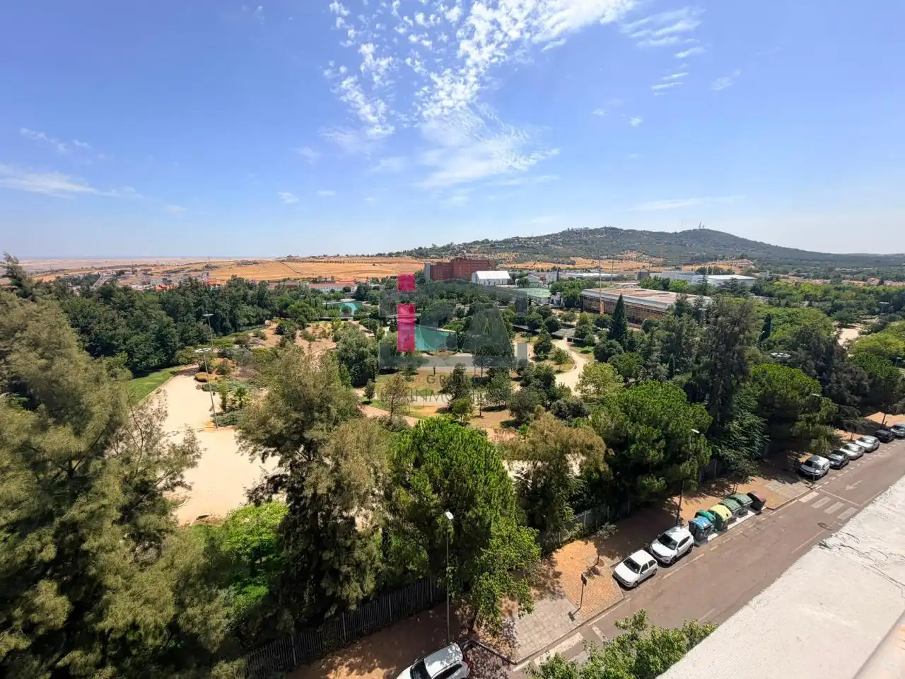 Vista exterior de Àtic en venda en Cáceres amb Aire condicionat, Calefacció i Terrassa