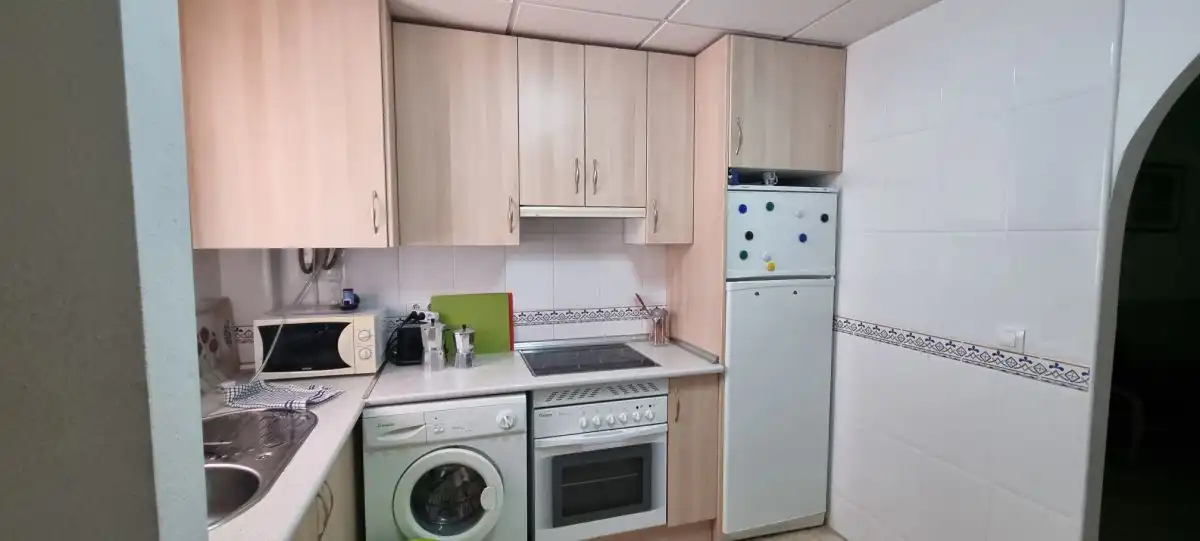 Cocina de Apartamento de alquiler en Águilas con Terraza, Balcón y Piscina comunitaria