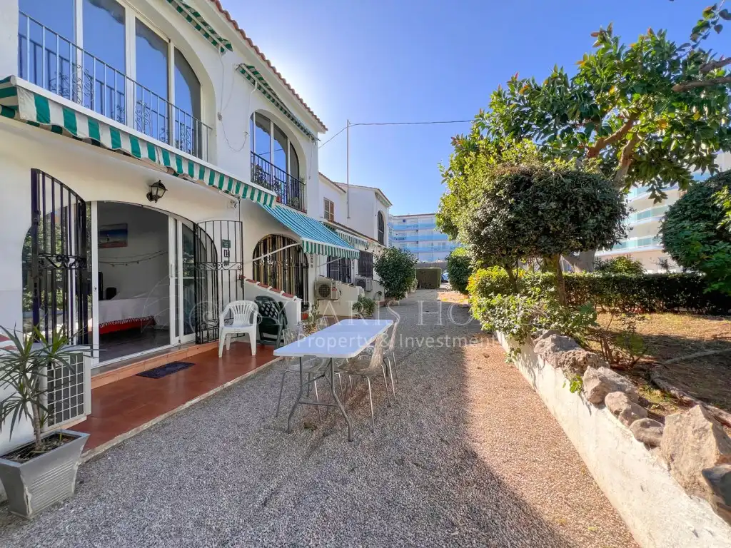 Exterior view of Apartments for sale in Dénia  with Private garden, Oven and Washing machine