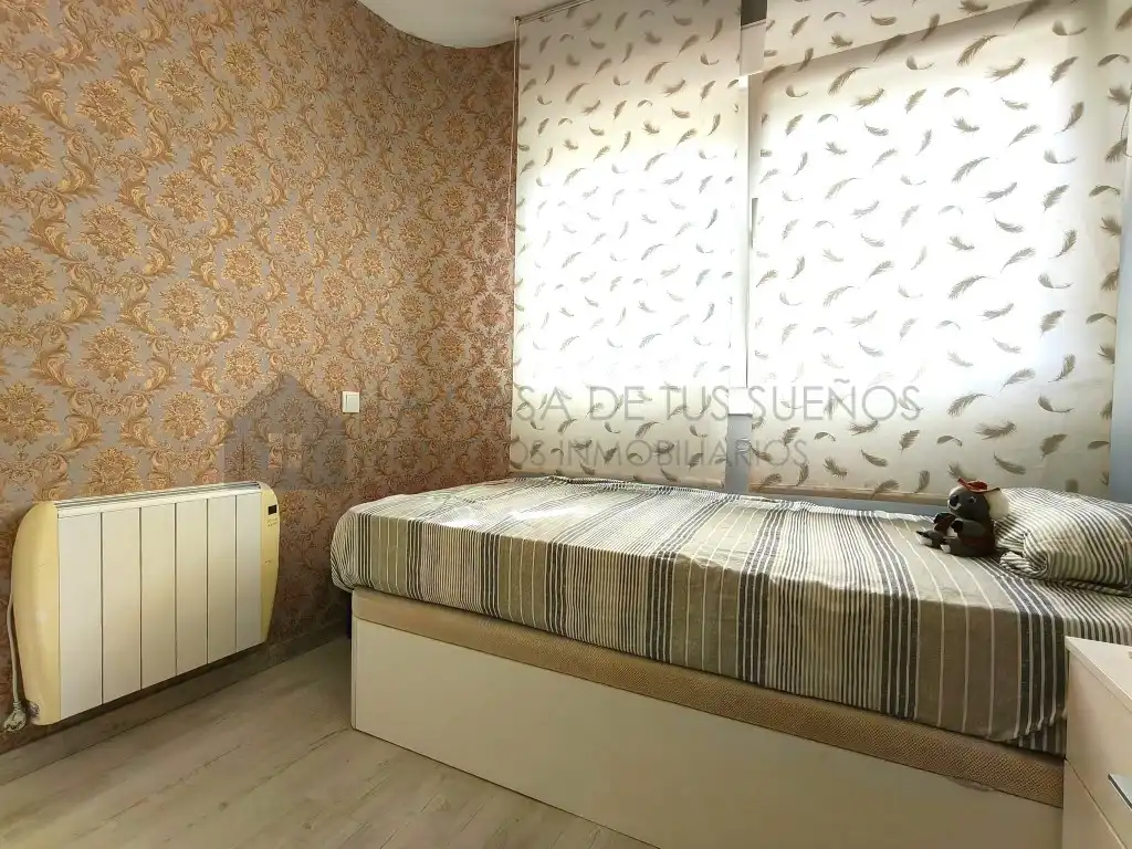 Schlafzimmer von Einfamilien-Reihenhaus zum Verkauf in Petrer