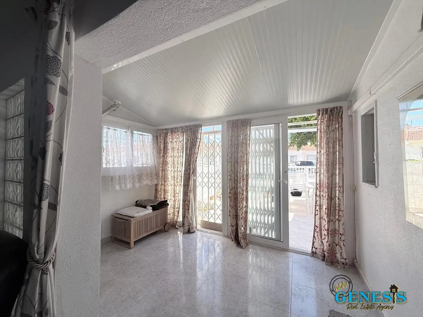 Doppelhaushälfte mit Terrasse zum Verkauf in Calle Antonio Ordóñez, imagen 4