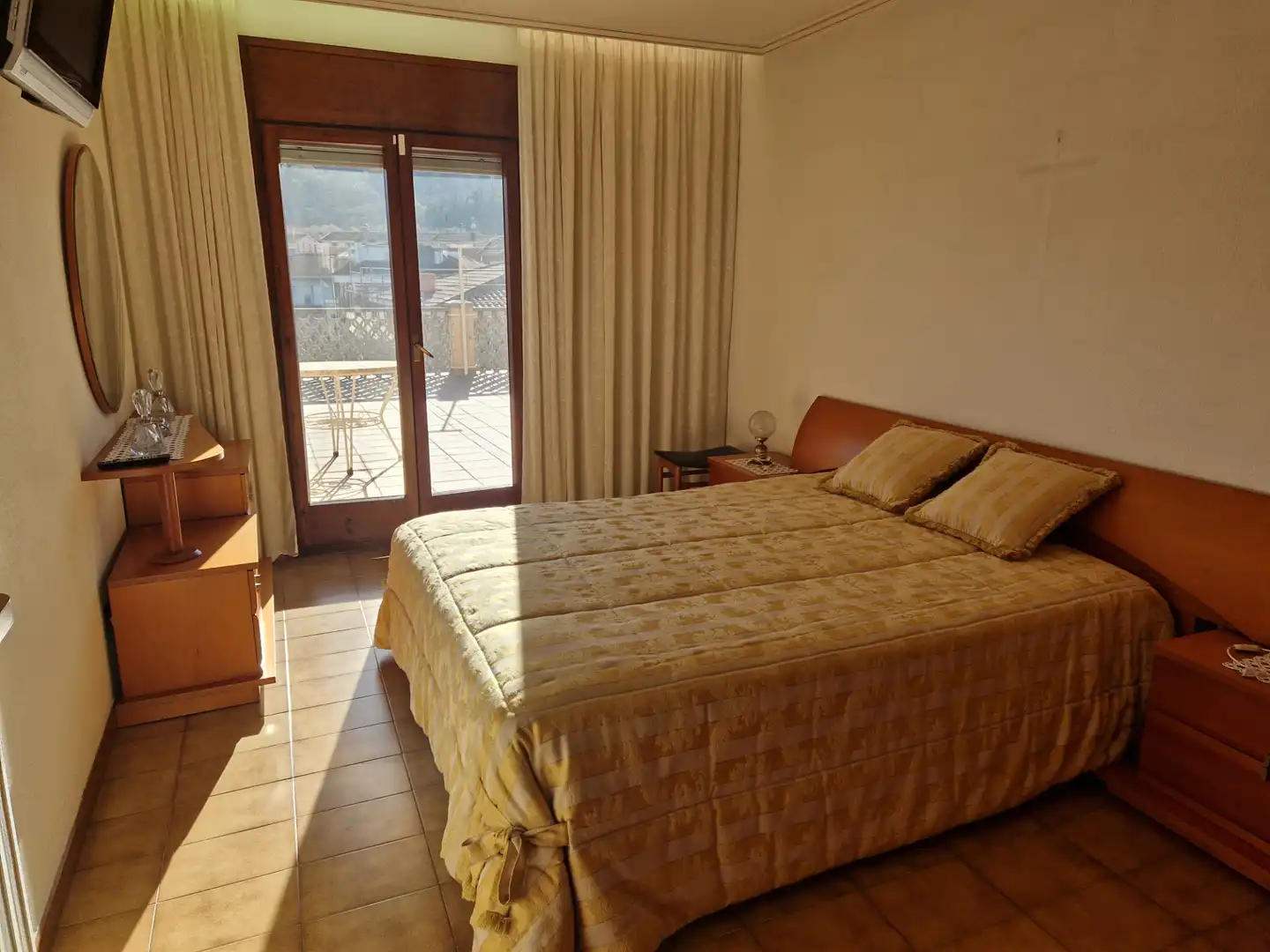 Bedroom of Detached homes for sale in Olot  with Heating, Private garden and Terrace