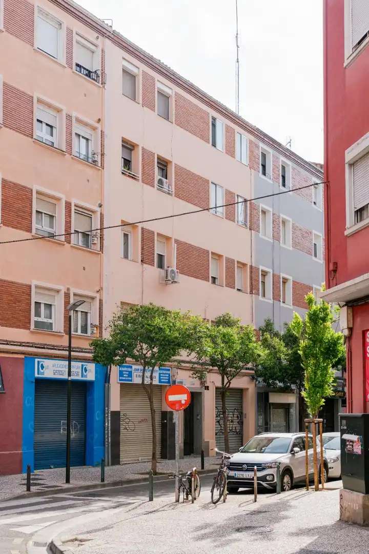 Vista exterior de Piso en venta en Zaragoza con Aire acondicionado y Calefacción