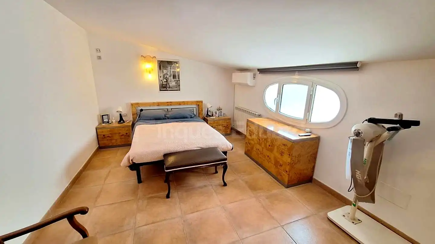 Dormitori de Casa o xalet en venda en Argentona amb Aire condicionat, Terrassa i Balcó