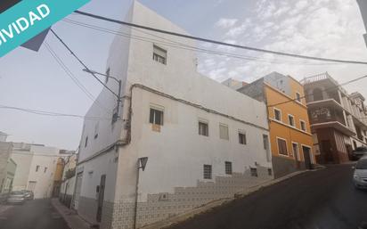 Vista exterior de Casa adosada en venda en Gáldar