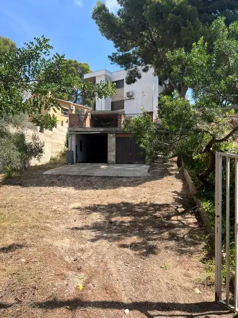 Aparcament de Casa o xalet en venda en El Vendrell amb Aire condicionat, Calefacció i Jardí privat