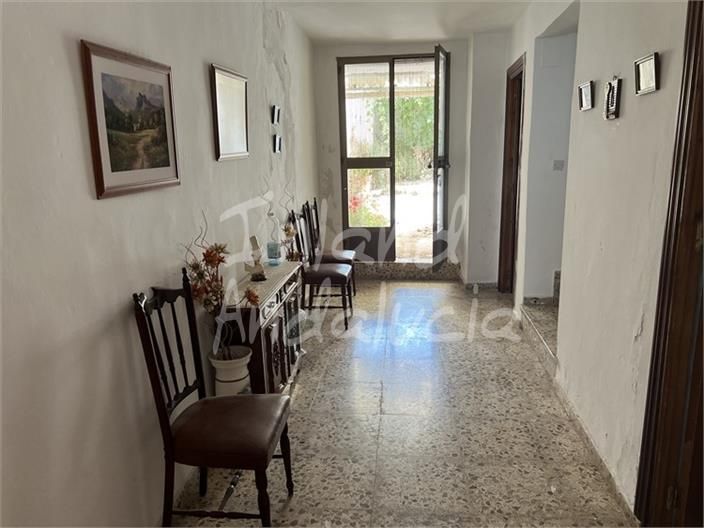 Single-family semi-detached for sale in Alcalá la Real  with Storage room and Internet