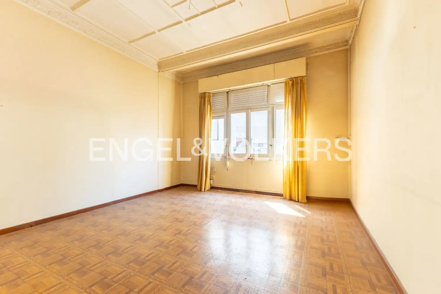 Wohnzimmer von Wohnung zum Verkauf in Valencia mit Heizung und Balkon