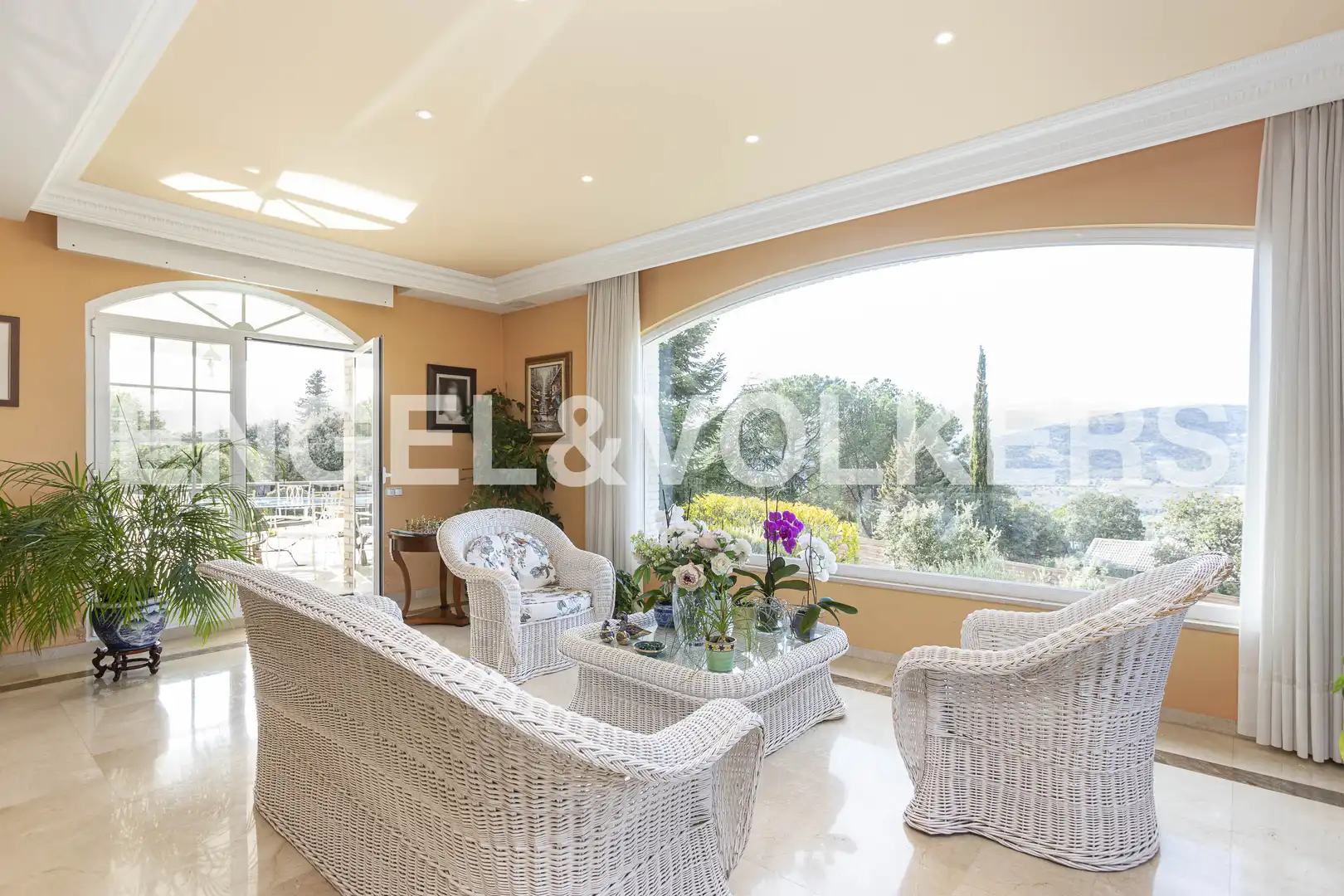 Living room of Houses for sale in Collado Villalba  with Air Conditioner, Heating and Private garden