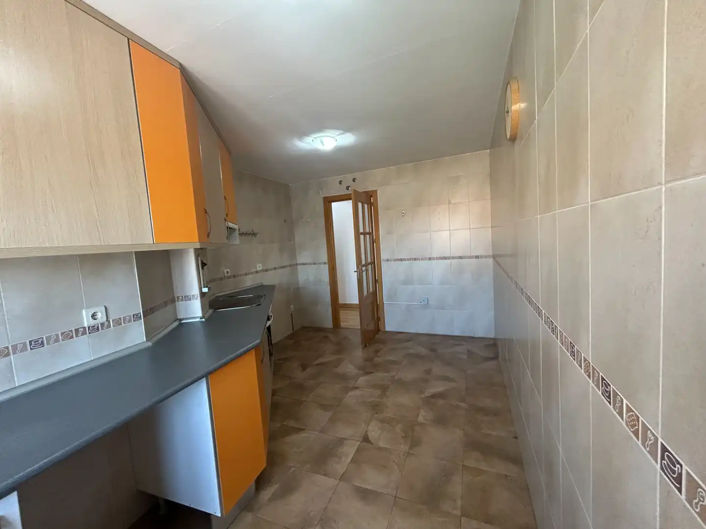 Cuina de Pis en venda en Navas del Rey amb Calefacció, Traster i Forn