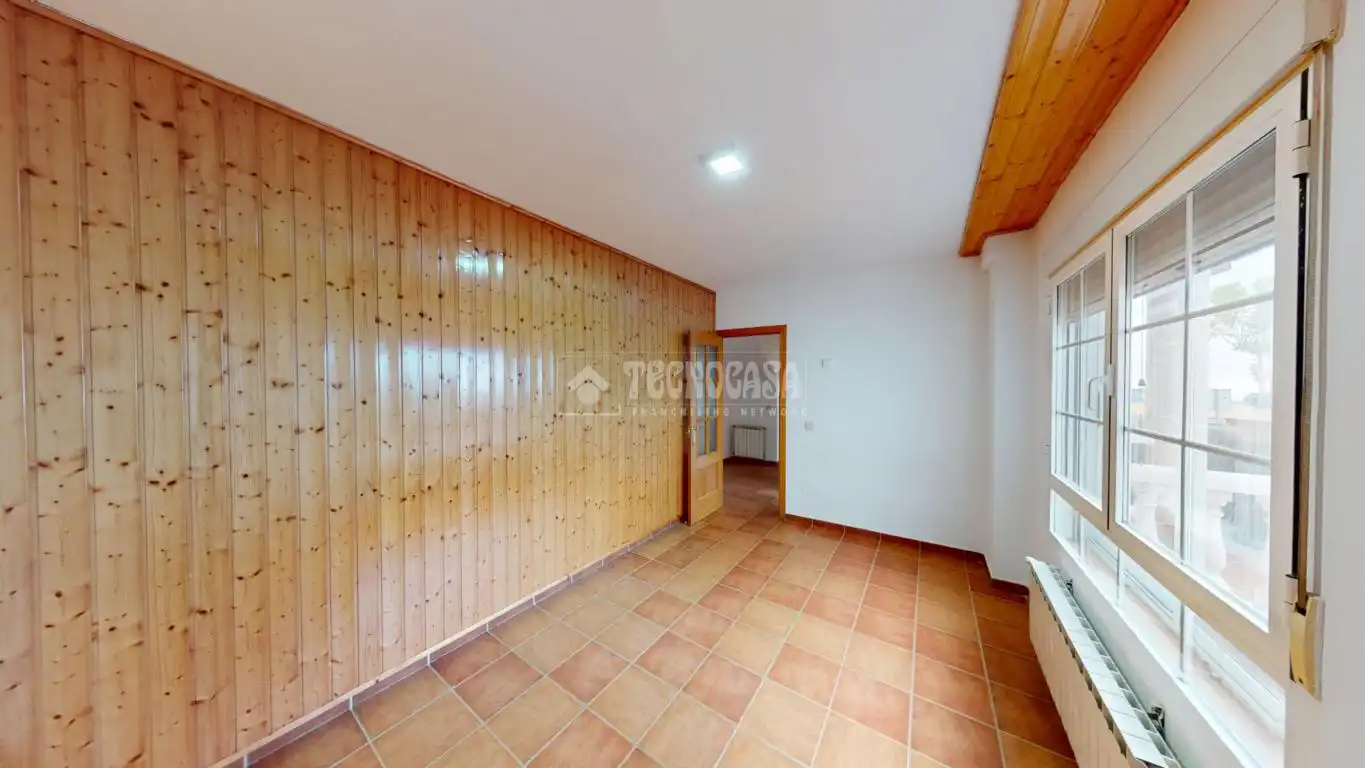Casa adosada en venda en El Casar