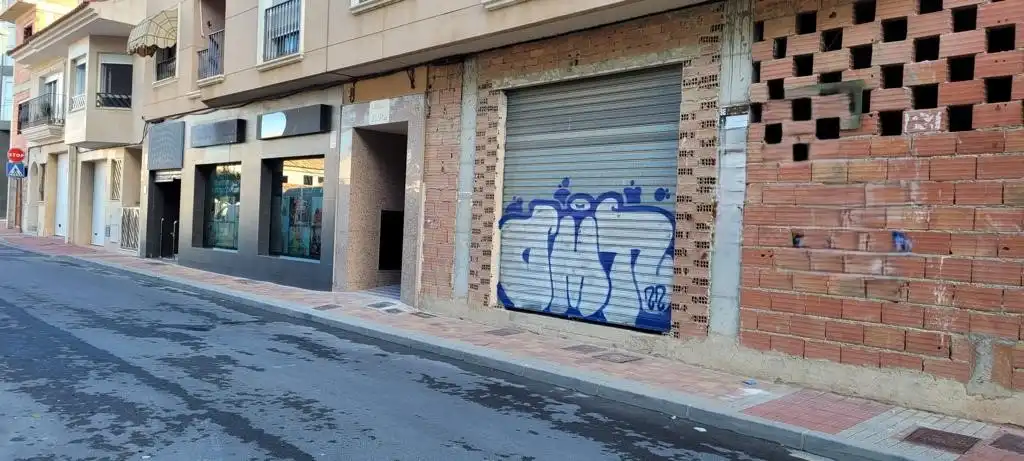 Local comercial en venda a C/ La Paz