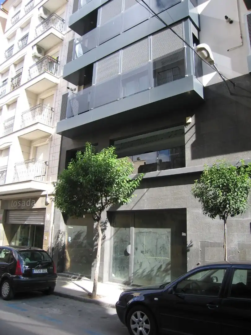 Locale commerciale in vendita a Calle de Pascual Amat 10, imagen 4
