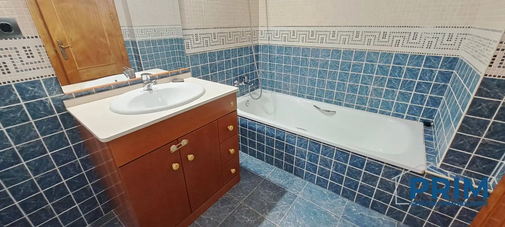 Bathroom of Flat for rent in Mestral 