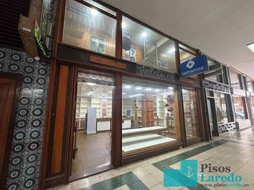 Local comercial en alquiler en Calle López Seña