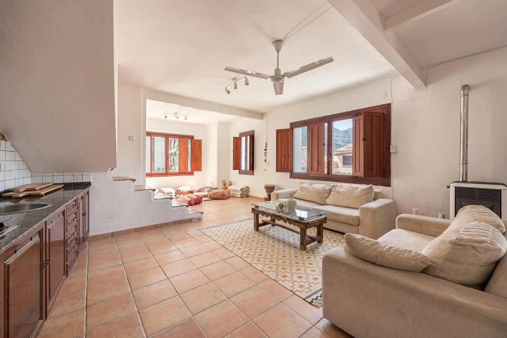 Sala d'estar de Finca rústica en venda en Polop amb Traster