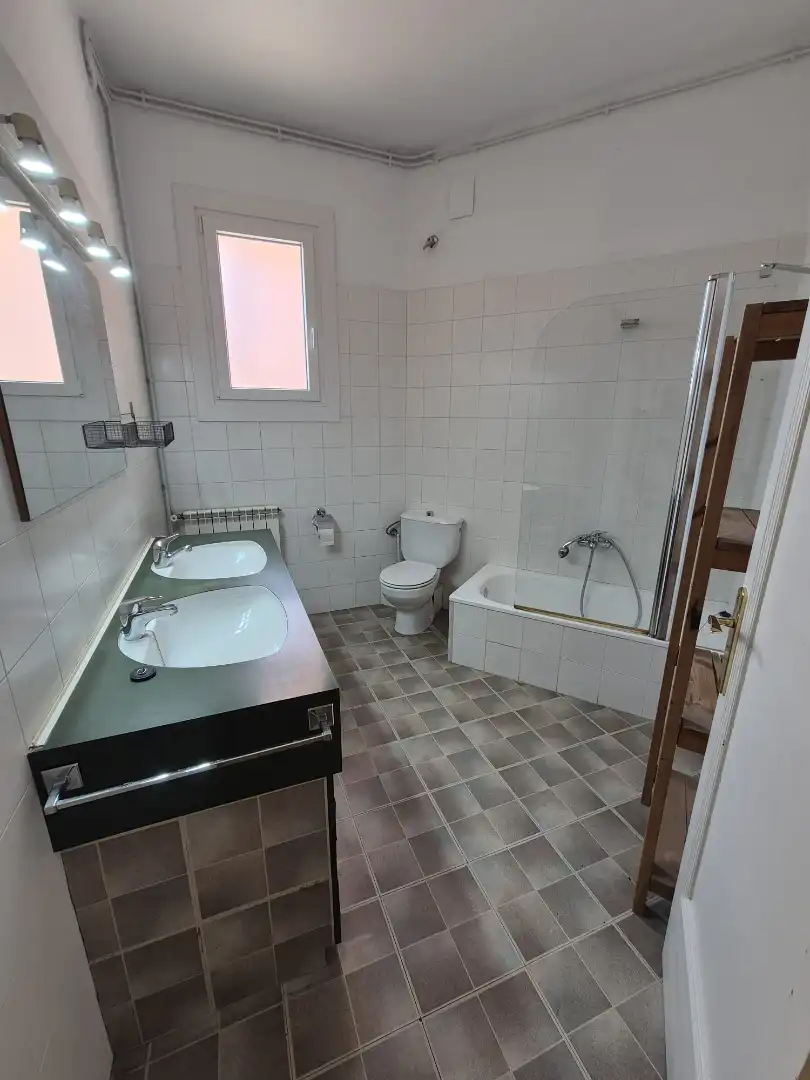 Piso de alquiler en Carrer d'Anselm Clavé, Estadi - Santa Anna