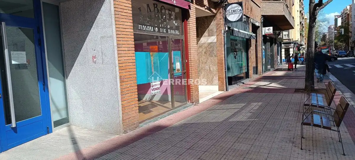 Business premises for sale in vara de rey, imagen 13