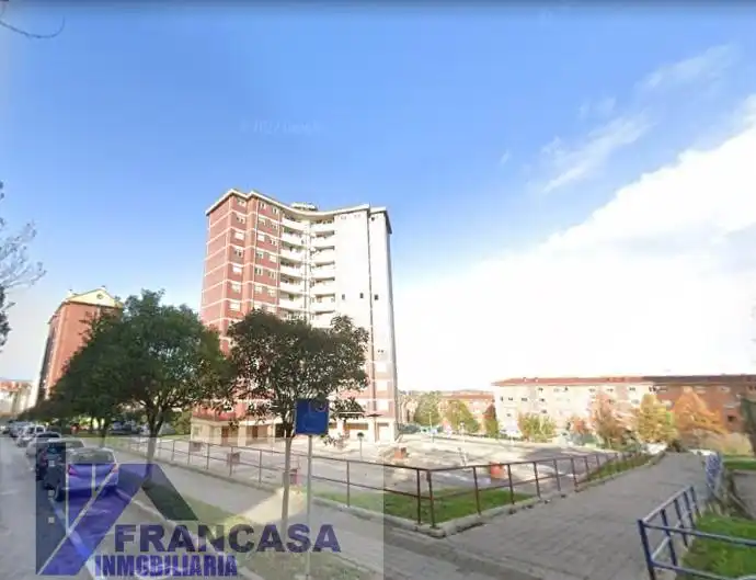 Flat with lift for sale in Alisal - San Román, imagen 3