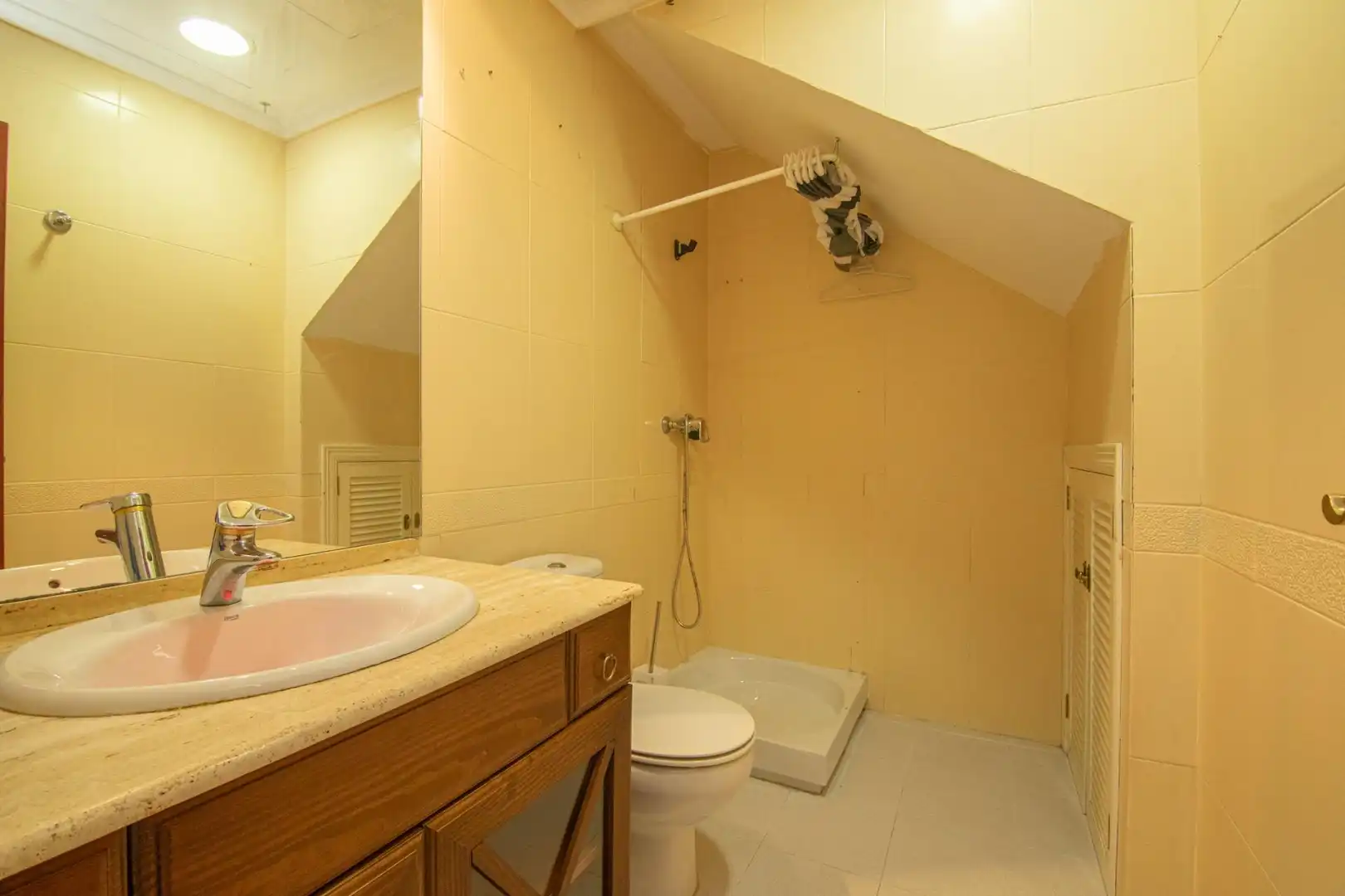 Baño de Dúplex en venta en Elche / Elx con Aire acondicionado, Calefacción y Trastero