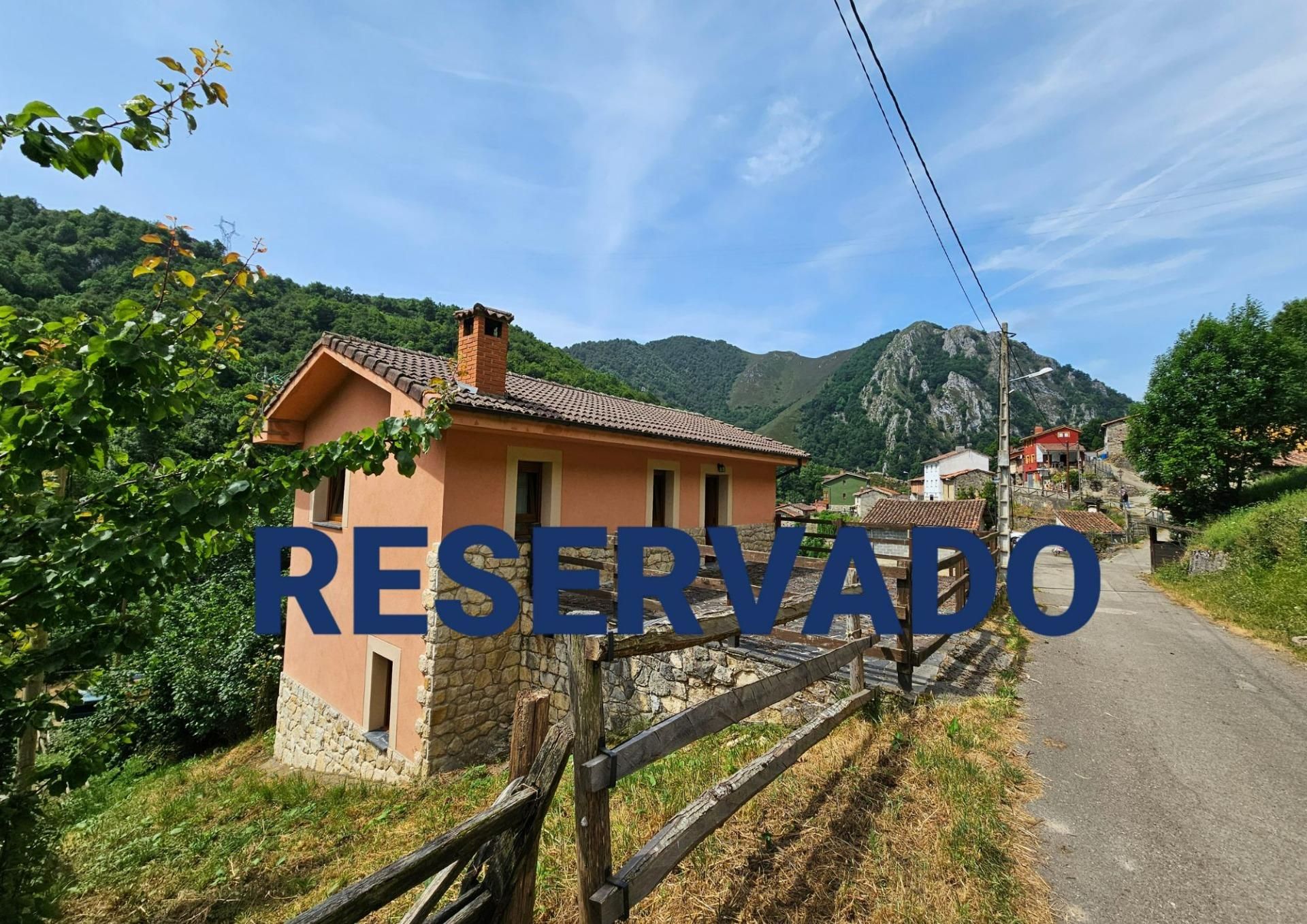 House or chalet for sale in Lugar PENDONES, Caso