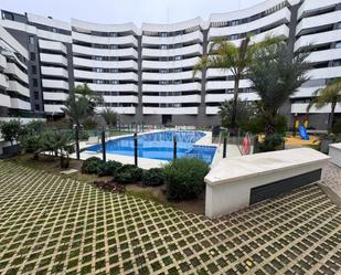 Swimming pool of Flat for sale in  Sevilla Capital  with Air Conditioner