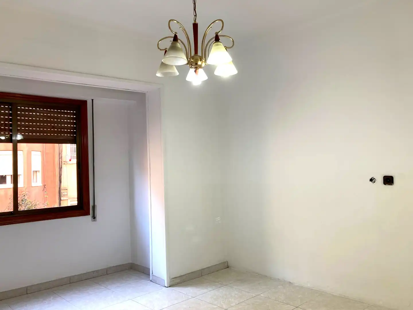 Piso en venta en L'Hospitalet de Llobregat con Aire acondicionado y Calefacción