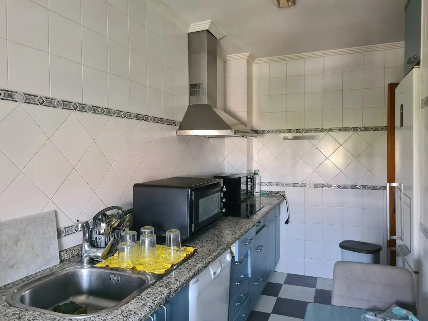 Kitchen of Flat for sale in Sevilla  with Air Conditioner, Terrace and Balcony