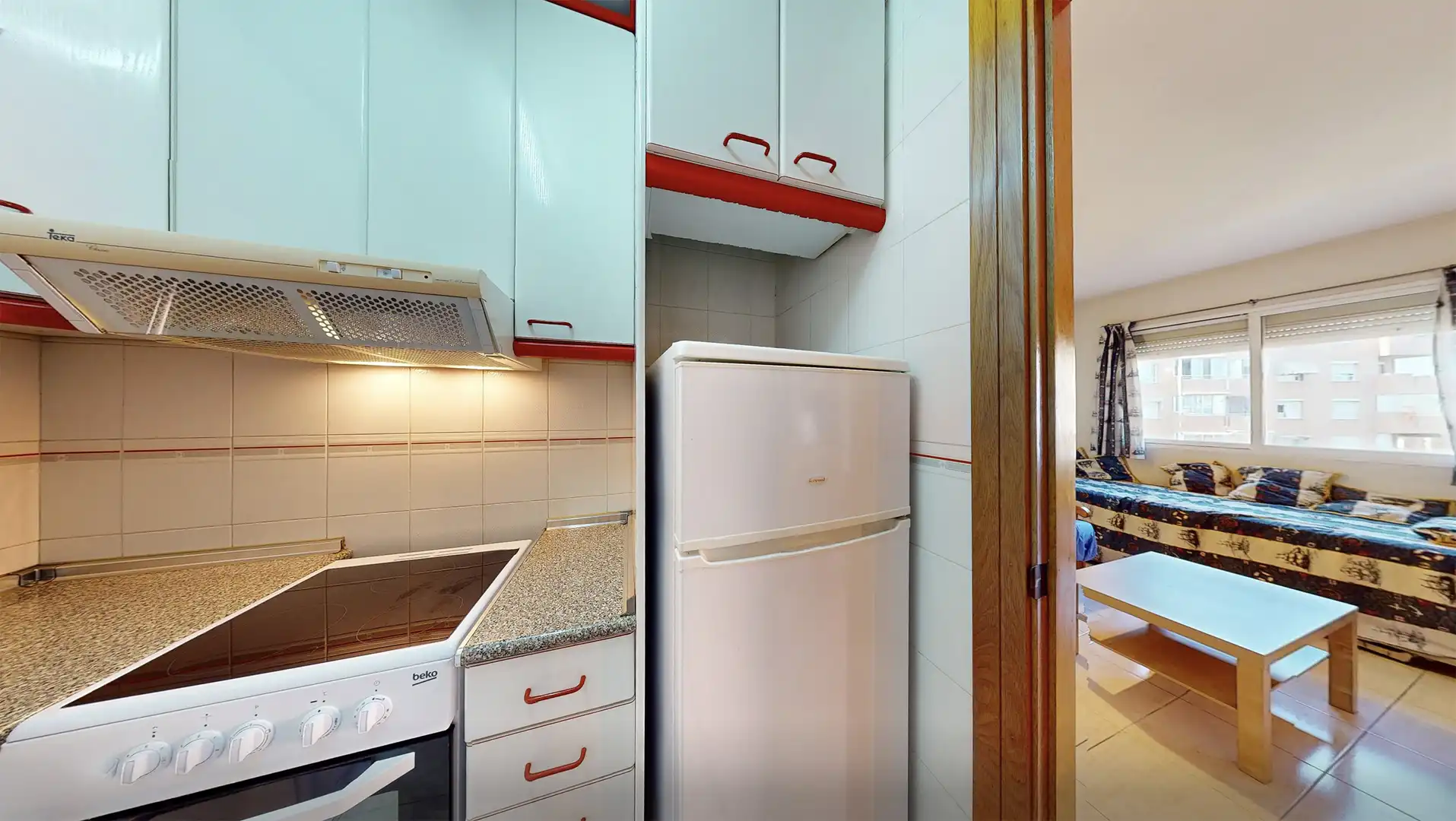 Cuina de Apartament en venda en Benidorm amb Moblat