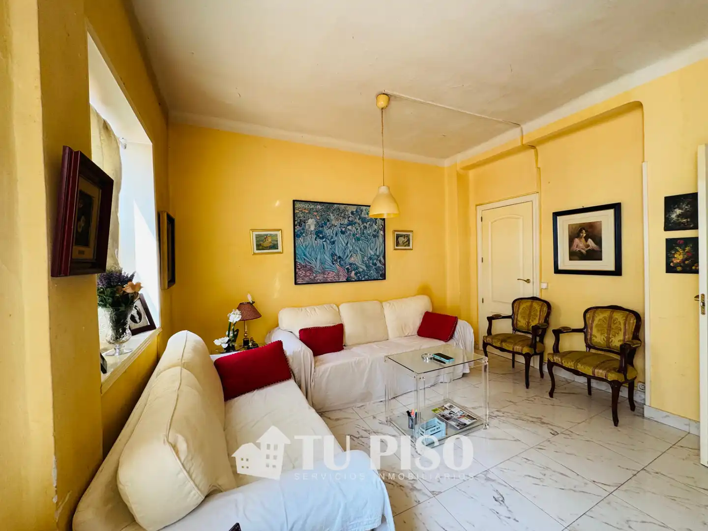 Sala de estar de Piso en venta en  Madrid Capital con Amueblado y Balcón