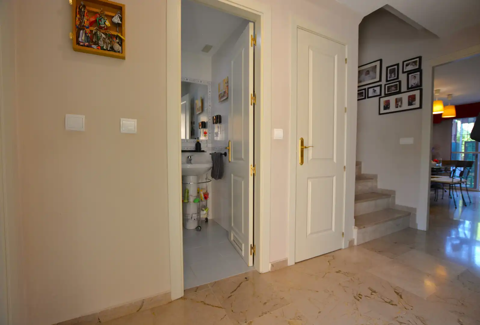 Casa adosada en venda en Bormujos amb Aire condicionat, Calefacció i Terrassa