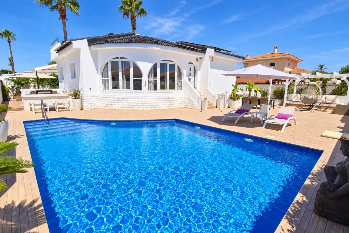 Casa en venta en Almoradí