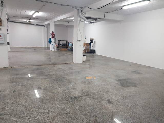 Local comercial en Alquiler en Sardoma - Castrelos