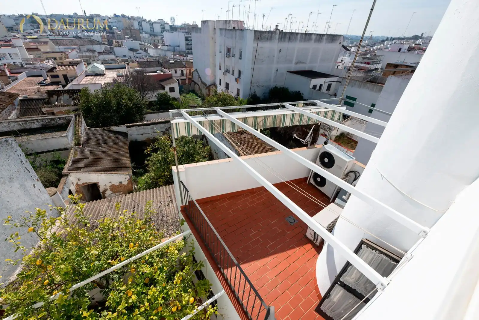 Terrassa de Casa o xalet en venda en Alcalá de Guadaira amb Aire condicionat, Calefacció i Terrassa
