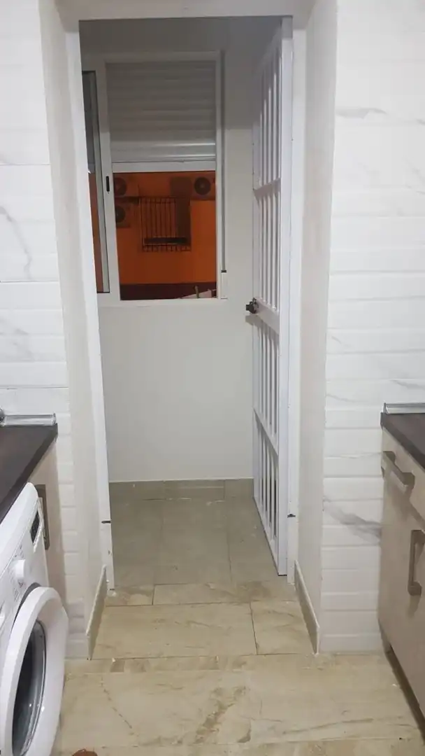 Planta baixa de lloguer en Cádiz amb Calefacció i Moblat