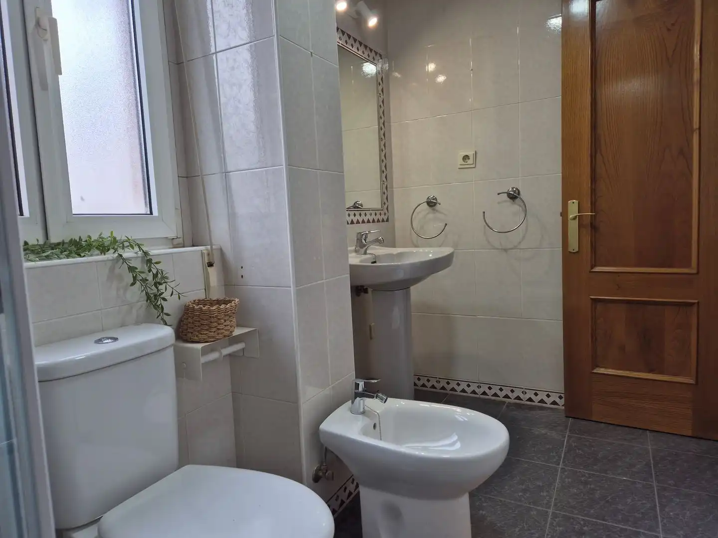 Bathroom of Flat for sale in Cangas de Onís  with Heating, Storage room and Swimming Pool