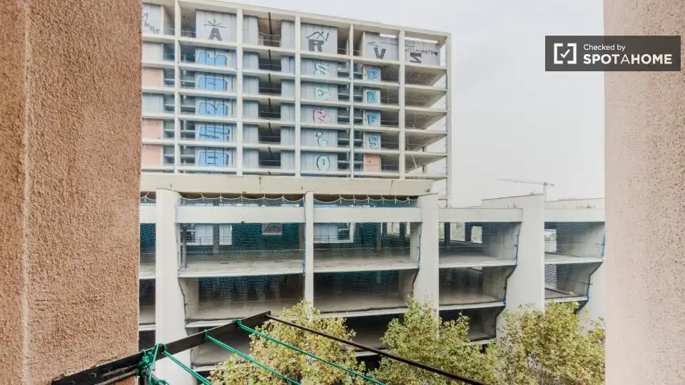 Vista exterior de Piso de alquiler en Barcelona con Aire acondicionado, Calefacción y Amueblado