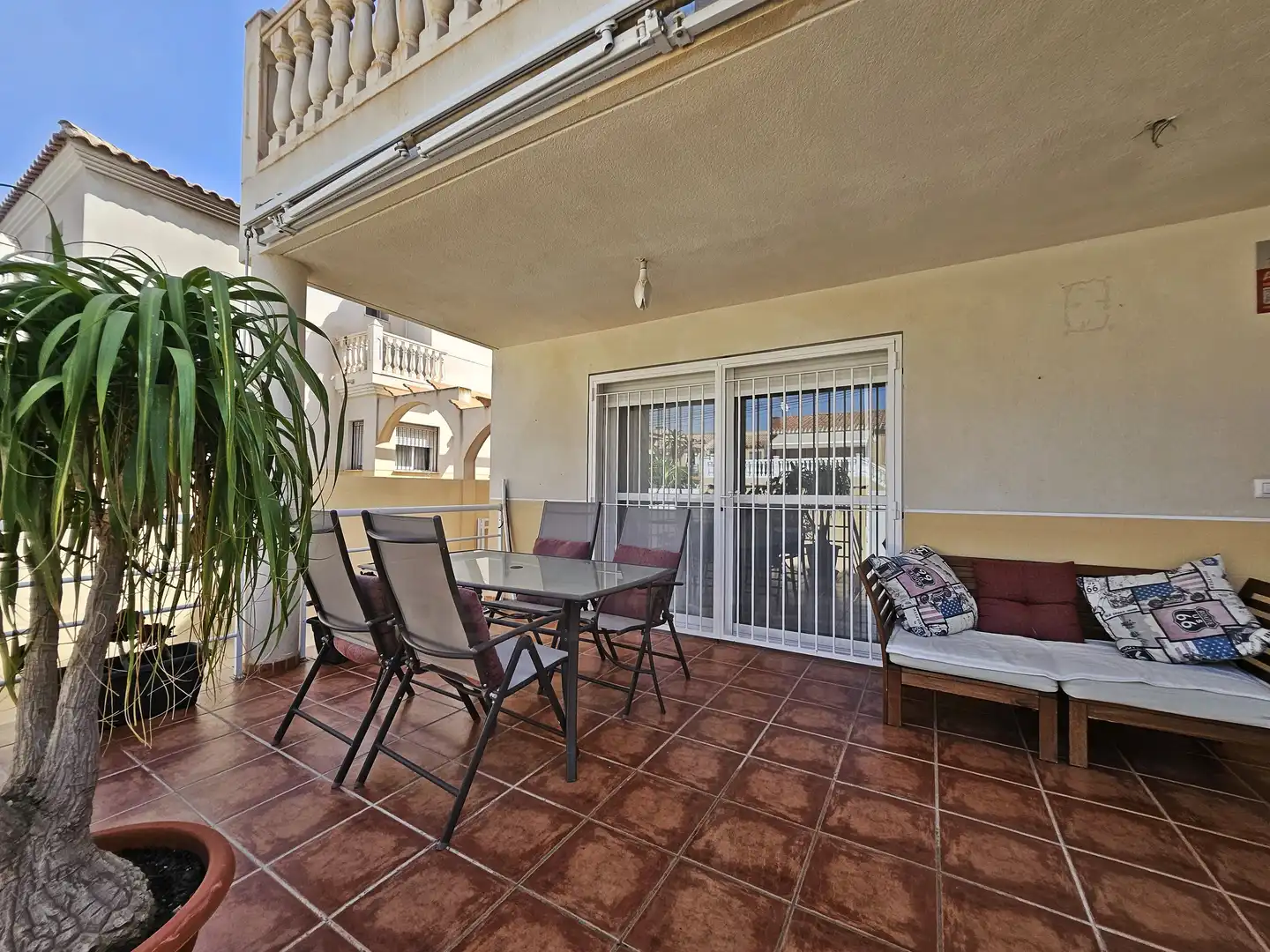 Terrassa de Casa o xalet en venda en Calabardina