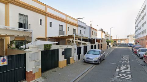 Foto 3 de Casa adosada en venta en Calle la Rambla de Almería, Bellavista, Sevilla Capital