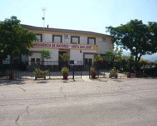Exterior view of Building for sale in Robledo
