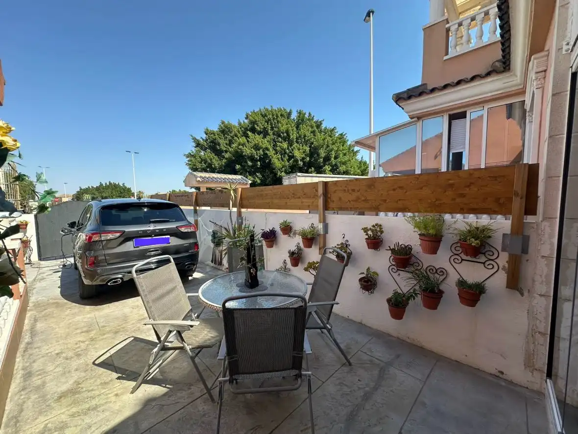 Casa o chalet en venta en AV finlandia, 2, Monte y Mar