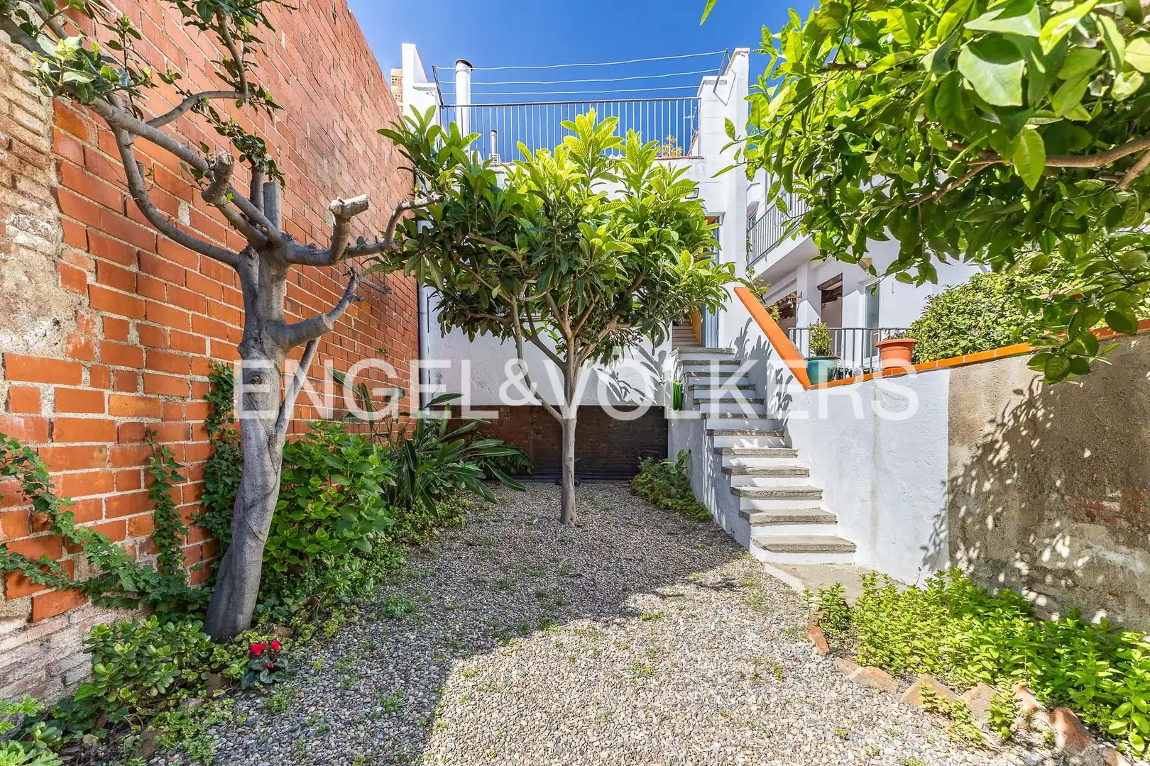 Vista exterior de Casa o chalet en venta en Terrassa con Aire acondicionado, Calefacción y Jardín privado