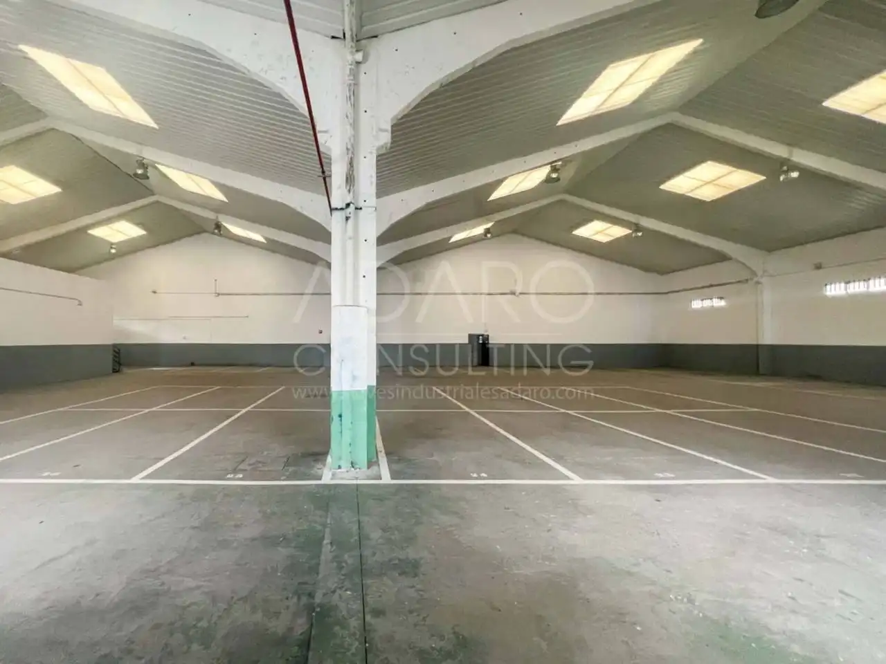 Parking of Industrial buildings for sale in Alcorcón