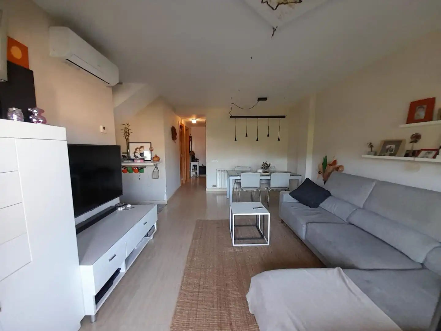 Sala de estar de Piso en venta en Arenys de Munt con Aire acondicionado, Calefacción y Terraza