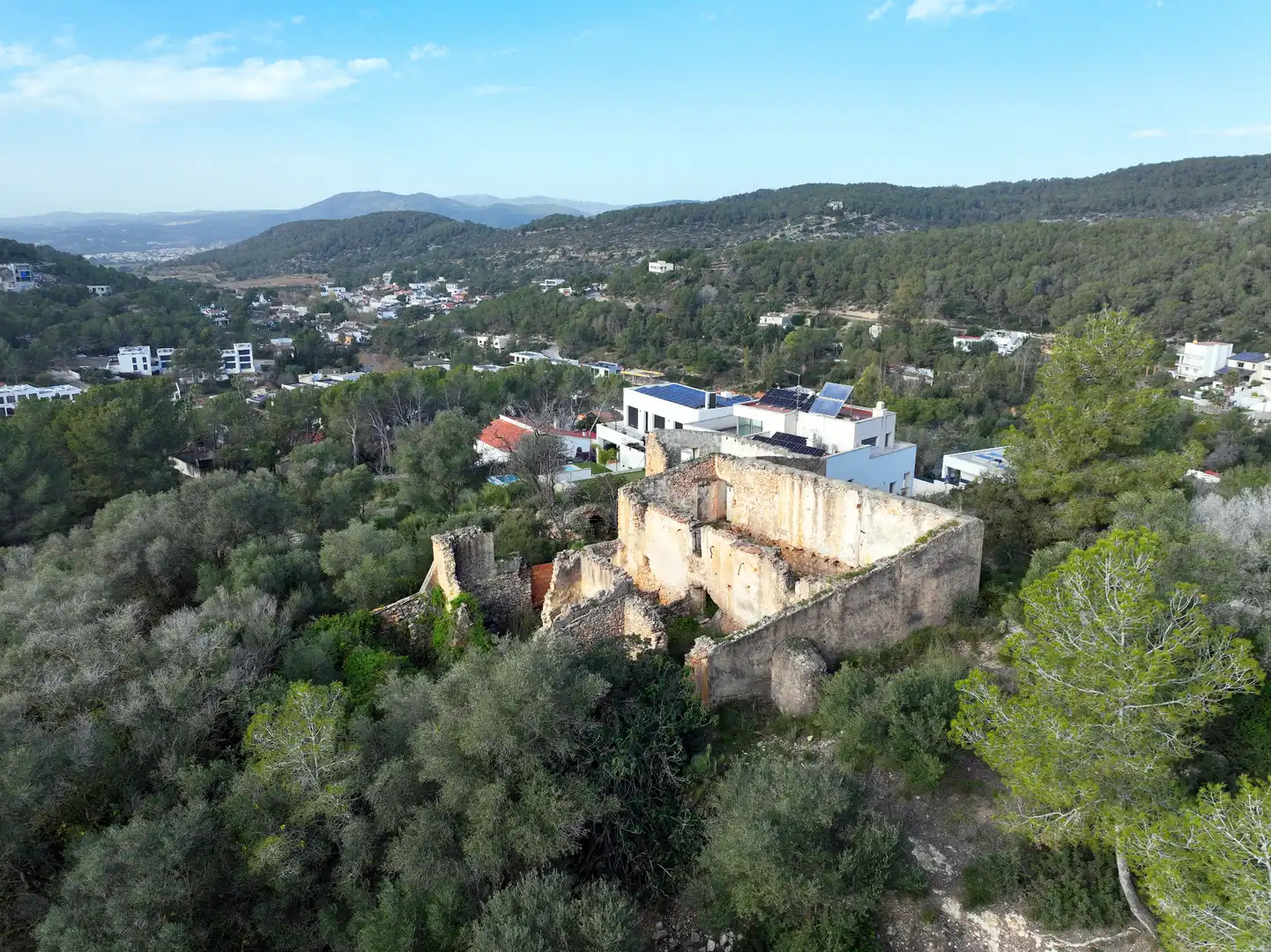 Außenansicht von Country house zum Verkauf in Sant Pere de Ribes mit Privatgarten