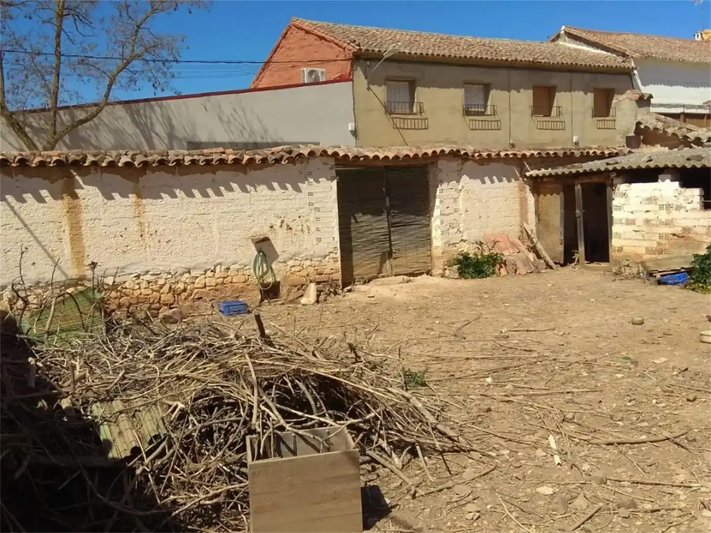 Exterior view of Land for sale in Castellar de Santiago, Ciudad Real