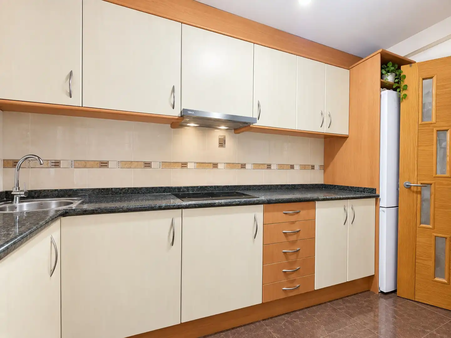 Kitchen of Flat for sale in El Maset 