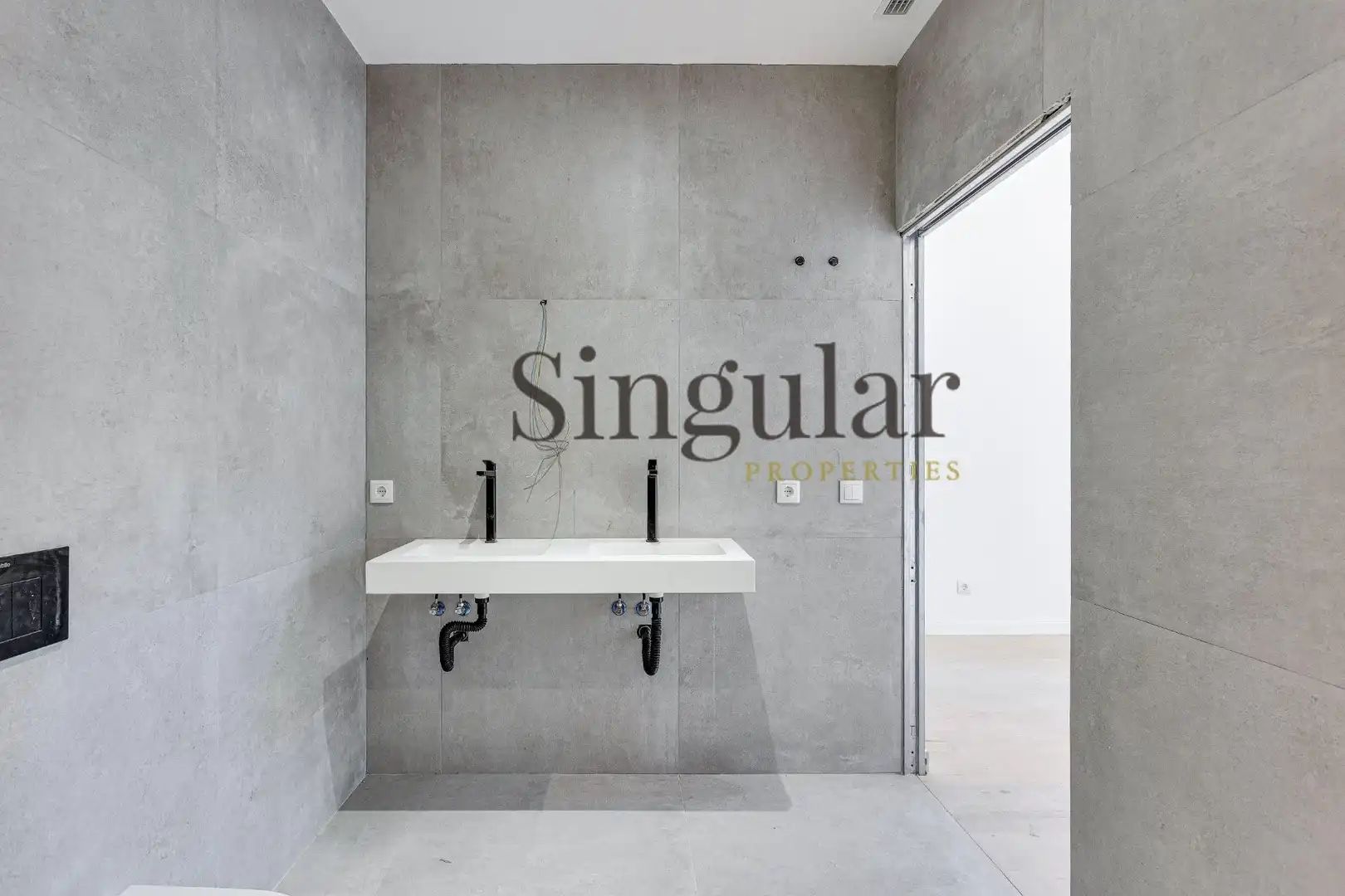 Baño de Ático en venta en Barcelona con Aire acondicionado, Calefacción y Terraza