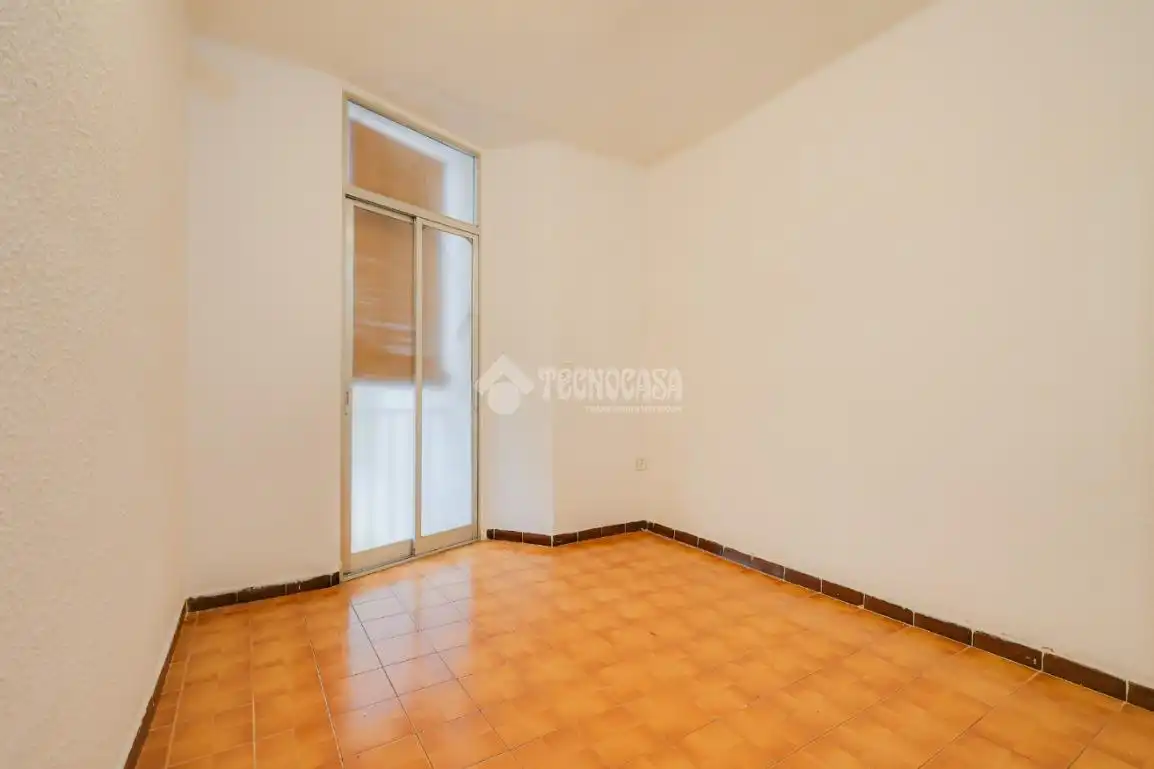 Schlafzimmer von Wohnung zum Verkauf in Barcelona mit Balkon